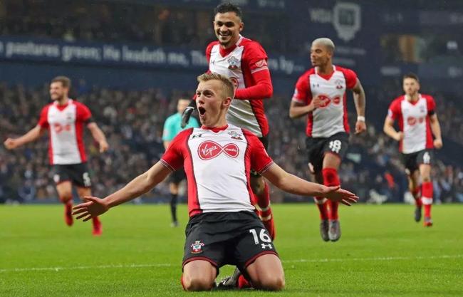 巴萨梅西自由球进球助球队领先（梅西任意球破门助巴萨领先）