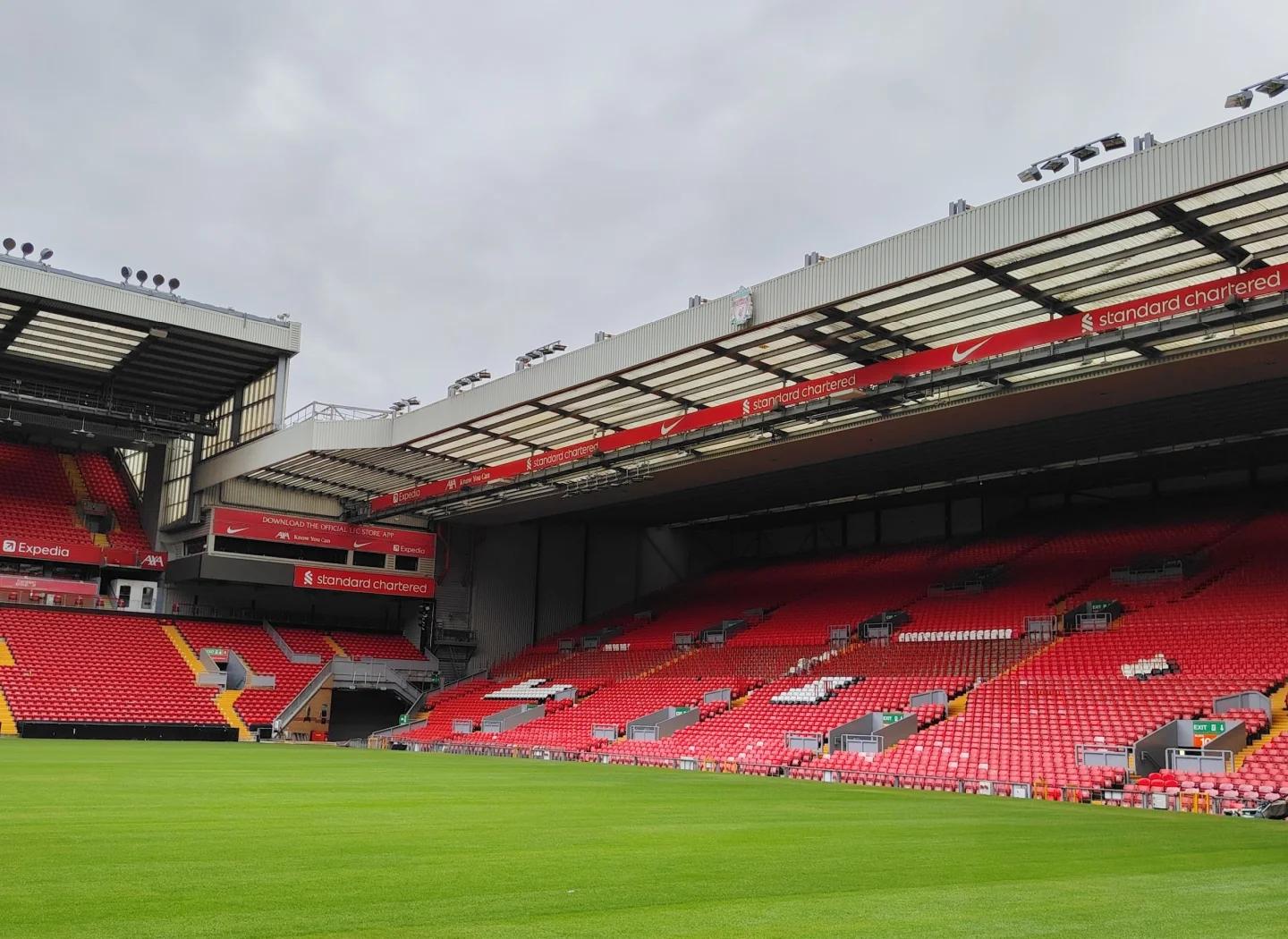 罗德里戈：我们正处在艰难的时期，但全队都支持主教练（罗德里戈：处境艰难，但我们全队力挺主帅）