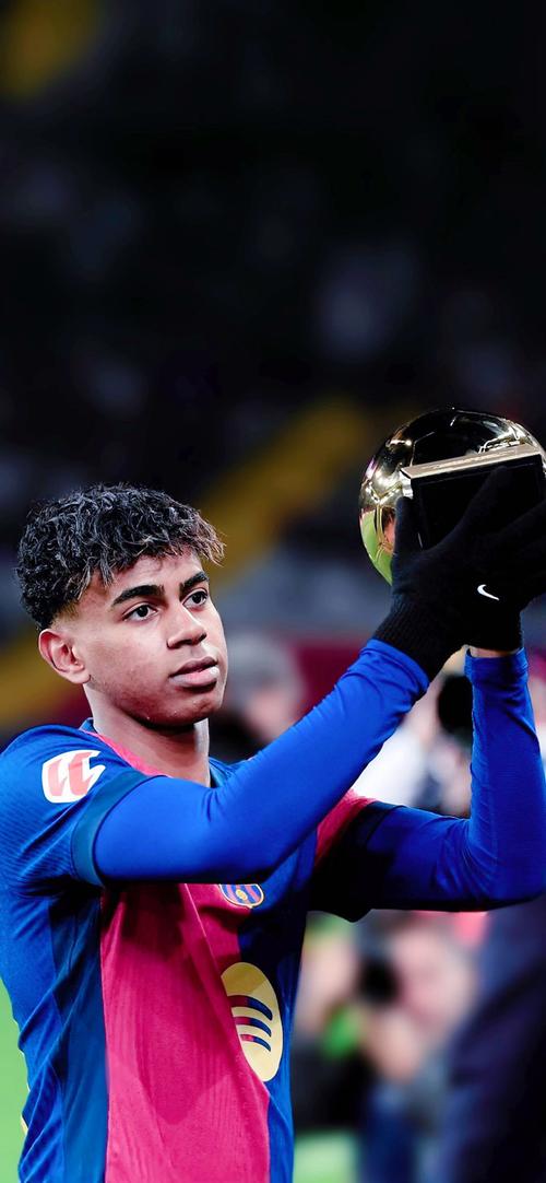 将他余生绑在滔搏！TES官方：与队内中单Creme续约（TES官宣：与中单Creme续约，未来继续为滔搏效力）