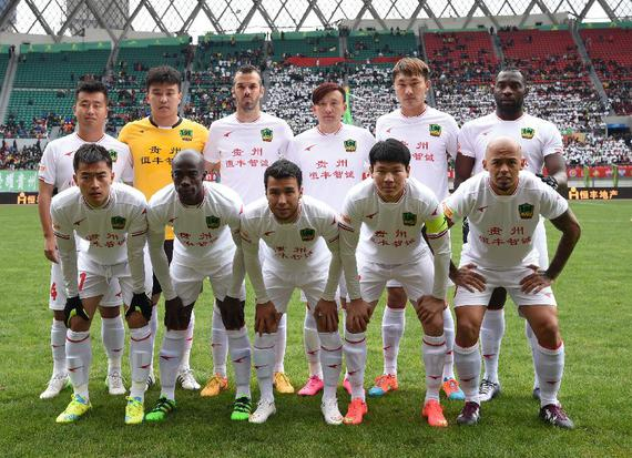 绝境不是终点，而是无数个深夜里重复了千万次的那个起点（绝境非终点，乃无数深夜里一遍遍重启的起点）