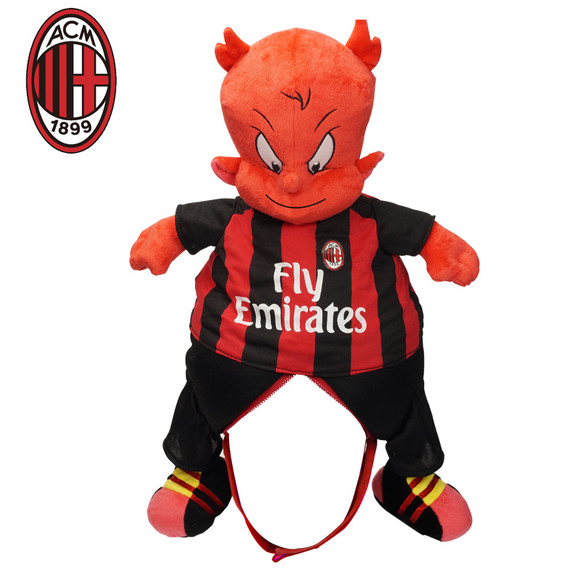 躺着进球，热那亚前锋科隆博在倒地情况下一脚完成破门（倒地卧射破门，热那亚前锋科隆博一脚建功）