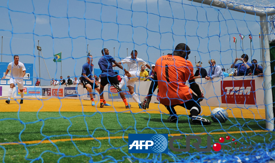 霍尔：切尔西球迷一直对我很好，对阵蓝军目标全取三分（霍尔：切尔西球迷待我不薄，战蓝军力求拿满三分）