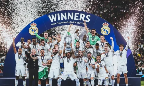 官方：足协杯决赛将于11月6日10：58开票，最低票价180元（足协杯决赛门票将于11月6日10：58开售，起价180元）