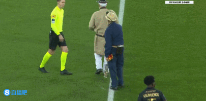 西甲：巴萨3-1逆转赫罗纳（西甲战报：巴萨3-1逆转击败赫罗纳）