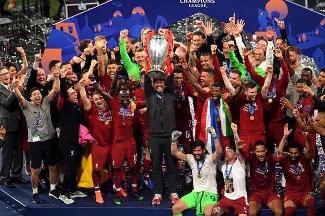 足球报：中足联将于12月12日在上海举行2025职业联赛颁奖大典（据足球报，中足联将于12月12日在上海举办2025职业联赛颁奖大典）