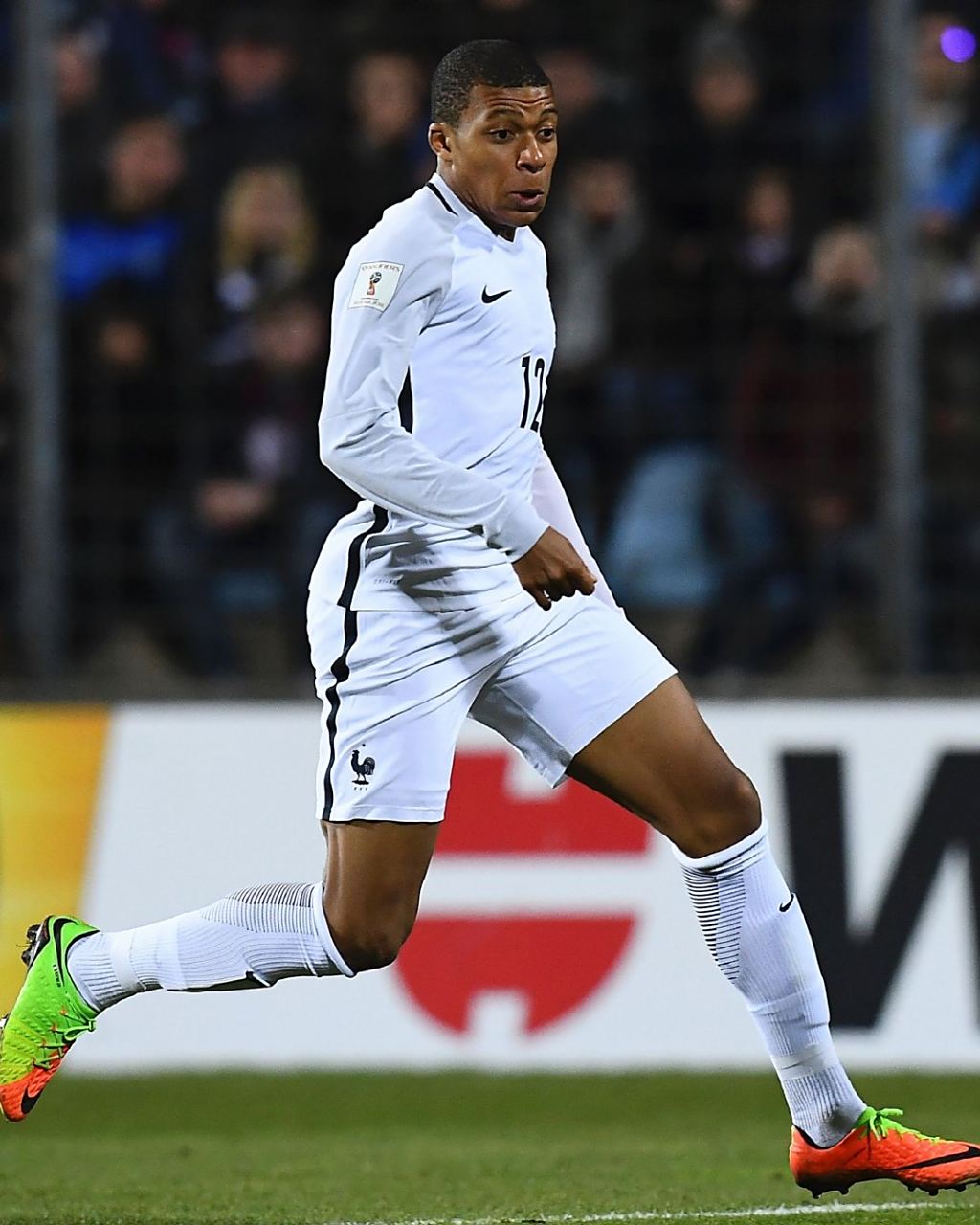 早报：曼联1-1西汉姆，米兰0-1拉齐奥意杯出局（早报：曼联1-1战平西汉姆，米兰意杯0-1不敌拉齐奥出局）