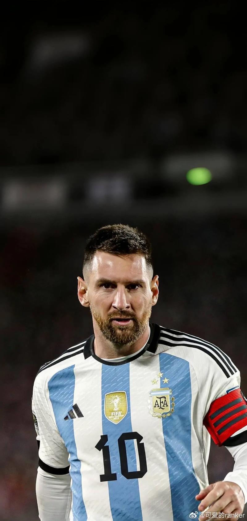 每体：巴萨仍是埃永的首选下家，皇马和曼联也在进行关注（每体：埃永首选仍为巴萨，皇马、曼联同步关注）